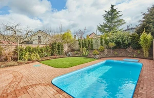 Family house for rent, 184m<sup>2</sup>, 432m<sup>2</sup> of land