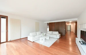 Apartment for rent, 5+1 - 4 bedrooms, 175m<sup>2</sup>
