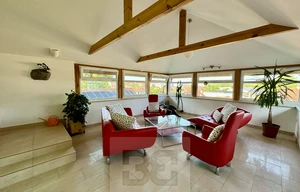 Apartment for rent, 3+kk - 2 bedrooms, 195m<sup>2</sup>