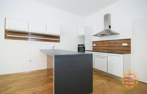 Apartment for rent, 3+1 - 2 bedrooms, 128m<sup>2</sup>