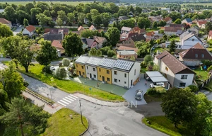 Family house for sale, 93m<sup>2</sup>, 122m<sup>2</sup> of land