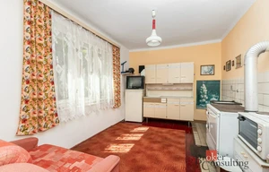 Family house for sale, 234m<sup>2</sup>, 1126m<sup>2</sup> of land