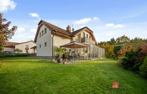 Family house for sale, 210m<sup>2</sup>, 1003m<sup>2</sup> of land
