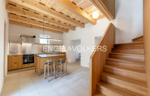 Apartment for rent, 4+1 - 3 bedrooms, 156m<sup>2</sup>