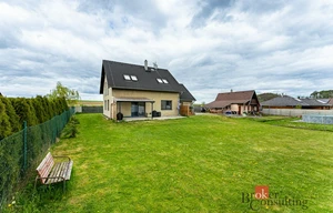 Family house for sale, 155m<sup>2</sup>, 880m<sup>2</sup> of land