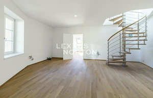 Apartment for sale, 5+1 - 4 bedrooms, 240m<sup>2</sup>