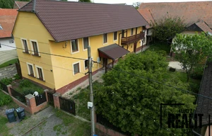 Family house for sale, 170m<sup>2</sup>, 570m<sup>2</sup> of land