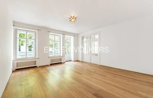 Apartment for rent, 5+1 - 4 bedrooms, 141m<sup>2</sup>