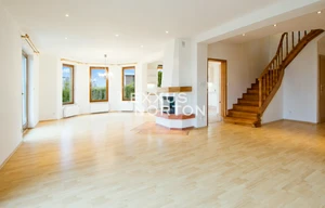 Villa for rent, 300m<sup>2</sup>, 840m<sup>2</sup> of land