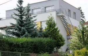 Villa for rent, 680m<sup>2</sup>, 720m<sup>2</sup> of land