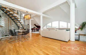 Apartment for rent, 5+kk - 4 bedrooms, 250m<sup>2</sup>