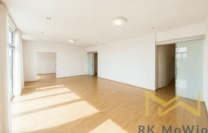 Apartment for rent, 5 bedrooms +, 204m<sup>2</sup>
