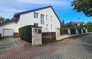 Villa for rent, 350m<sup>2</sup>, 711m<sup>2</sup> of land