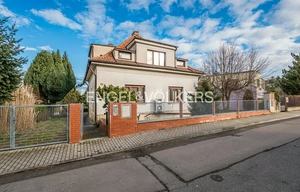 Family house for sale, 300m<sup>2</sup>, 904m<sup>2</sup> of land