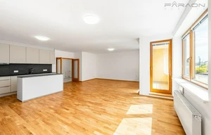 Apartment for rent, 4+kk - 3 bedrooms, 140m<sup>2</sup>