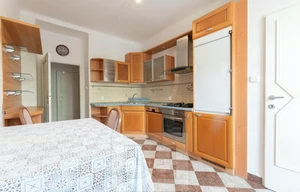 Apartment for rent, 2+1 - 1 bedroom, 80m<sup>2</sup>