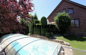Family house for rent, 390m<sup>2</sup>, 903m<sup>2</sup> of land
