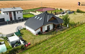 Family house for sale, 174m<sup>2</sup>, 1217m<sup>2</sup> of land