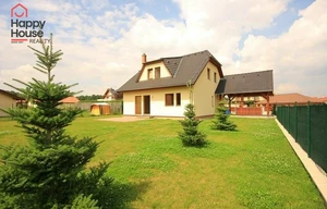 Family house for rent, 116m<sup>2</sup>, 819m<sup>2</sup> of land