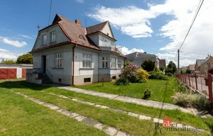 Villa for sale, 198m<sup>2</sup>, 700m<sup>2</sup> of land