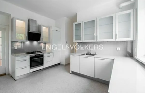 Apartment for rent, 3+1 - 2 bedrooms, 102m<sup>2</sup>