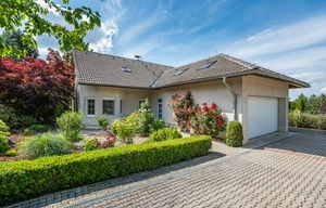 Family house for rent, 277m<sup>2</sup>, 1382m<sup>2</sup> of land