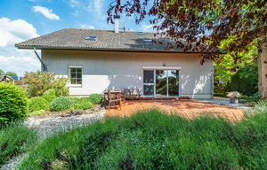 Family house for rent, 277m<sup>2</sup>, 1382m<sup>2</sup> of land