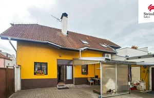 Family house for sale, 250m<sup>2</sup>, 328m<sup>2</sup> of land