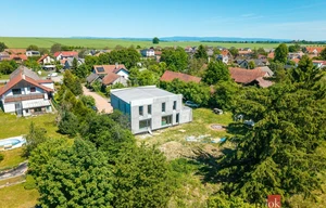 Family house for sale, 126m<sup>2</sup>, 585m<sup>2</sup> of land