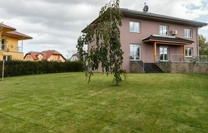 Family house for rent, 334m<sup>2</sup>, 950m<sup>2</sup> of land