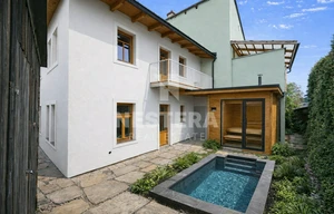 Family house for sale, 174m<sup>2</sup>, 250m<sup>2</sup> of land