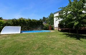 Family house for rent, 210m<sup>2</sup>, 483m<sup>2</sup> of land