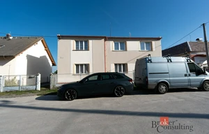 Family house for sale, 200m<sup>2</sup>, 676m<sup>2</sup> of land