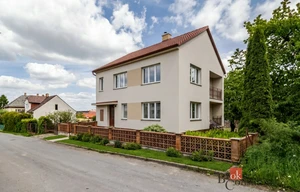 Family house for sale, 166m<sup>2</sup>, 904m<sup>2</sup> of land