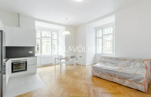 Apartment for rent, 4+kk - 3 bedrooms, 99m<sup>2</sup>