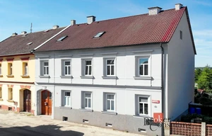 Family house for sale, 343m<sup>2</sup>, 737m<sup>2</sup> of land