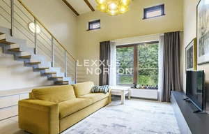 Apartment for rent, 5+kk - 4 bedrooms, 150m<sup>2</sup>