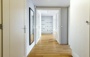 Apartment for rent, 4+kk - 3 bedrooms, 135m<sup>2</sup>