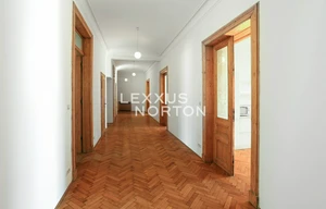 Apartment for rent, 5 bedrooms +, 255m<sup>2</sup>