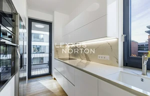 Apartment for rent, 4+kk - 3 bedrooms, 138m<sup>2</sup>