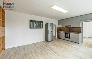 Apartment for rent, 4+kk - 3 bedrooms, 107m<sup>2</sup>