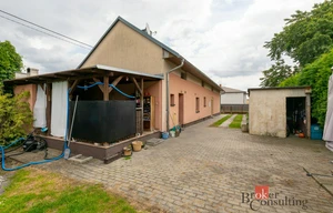 Family house for sale, 220m<sup>2</sup>, 534m<sup>2</sup> of land