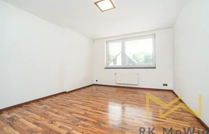 Family house for rent, 310m<sup>2</sup>, 678m<sup>2</sup> of land