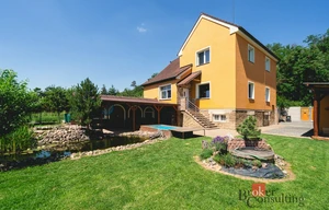 Family house for sale, 179m<sup>2</sup>, 760m<sup>2</sup> of land
