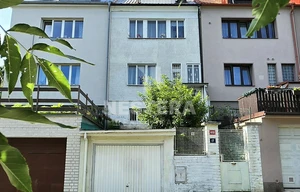 Family house for sale, 195m<sup>2</sup>, 146m<sup>2</sup> of land