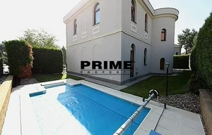 Family house for rent, 270m<sup>2</sup>, 543m<sup>2</sup> of land