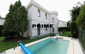 Family house for rent, 270m<sup>2</sup>, 484m<sup>2</sup> of land