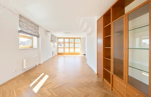 Apartment for rent, 4+kk - 3 bedrooms, 155m<sup>2</sup>