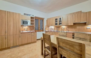 Apartment for rent, 3+1 - 2 bedrooms, 93m<sup>2</sup>