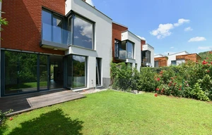 Family house for rent, 216m<sup>2</sup>, 203m<sup>2</sup> of land